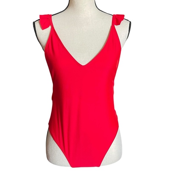 Cherry Red Women's One Piece Ruffle Bathing Suit Large - Picture 1 of 9
